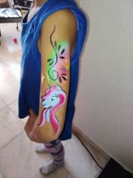 Pinturas faciais para crianças