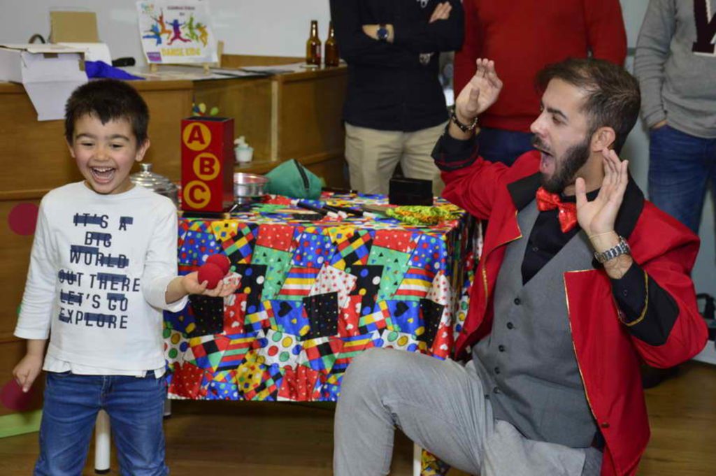 Mágico infantil nas festas